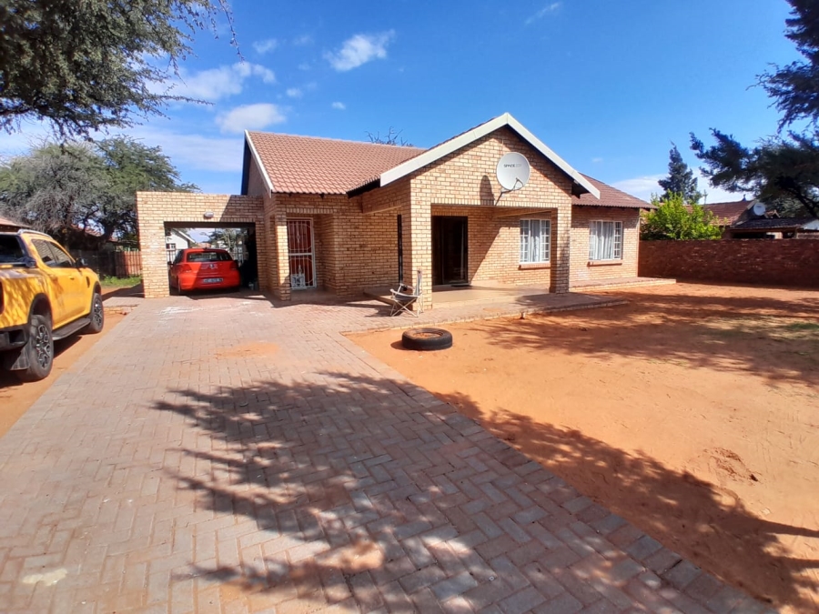To Let 3 Bedroom Property for Rent in Kathu Northern Cape
